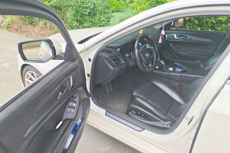 Used Cadillac CTS 2014 28T Luxury Model Driver Seat
