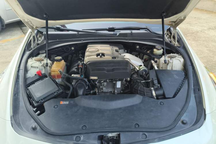 Used Cadillac CTS 2014 28T Elite Edition Engine Bay