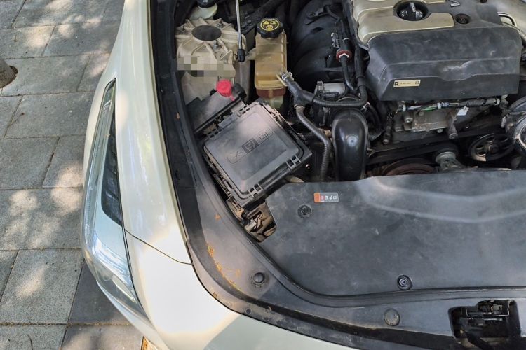 Used Cadillac CTS 2014 28T Elite Edition Engine Bay Right