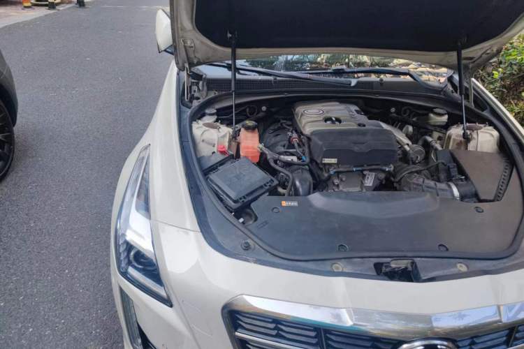 Used Cadillac CTS 2014 28T Leading Model Engine Bay Right