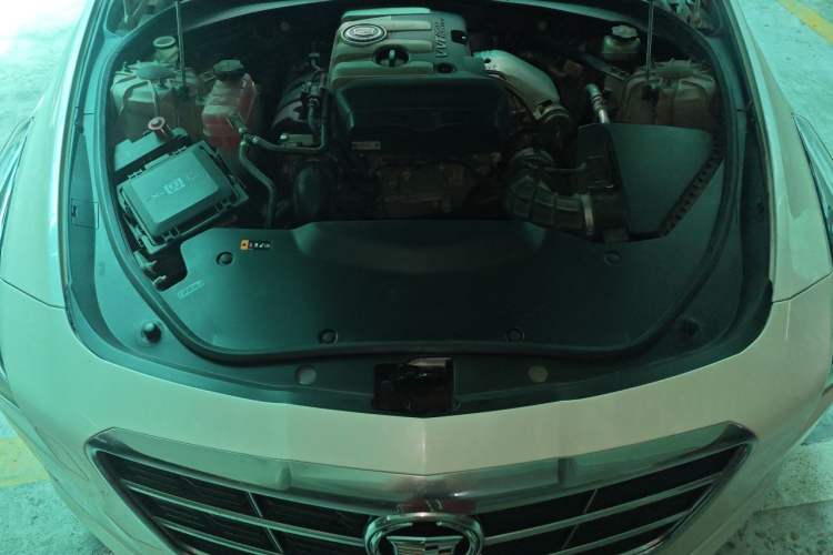 Used Cadillac CTS 2014 28T Elite Edition Engine Bay