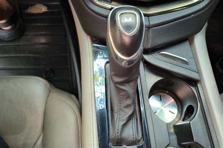 Used Cadillac CTS 2014 28T Elite Edition Gear Lever