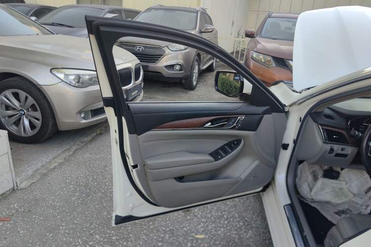 Used Cadillac CTS 2014 28T Elite Edition Left Front Door Interior