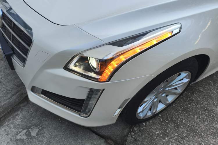 Used Cadillac CTS 2014 28T Elite Edition Left Front Headlight
