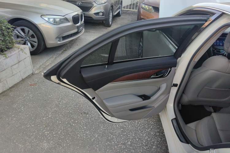 Used Cadillac CTS 2014 28T Elite Edition Left Rear Door Interior