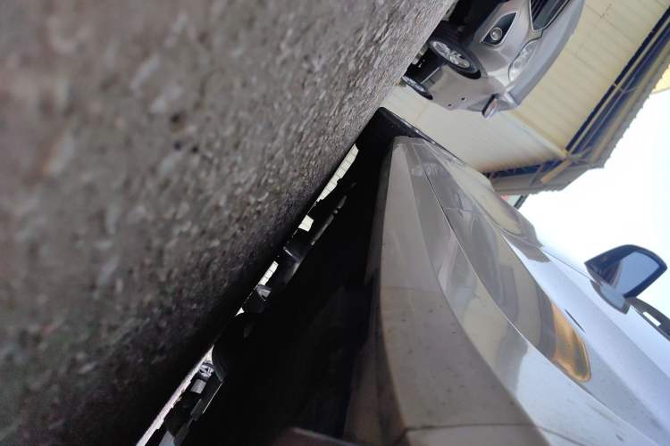 Used Cadillac CTS 2014 28T Elite Edition Left Side Sill