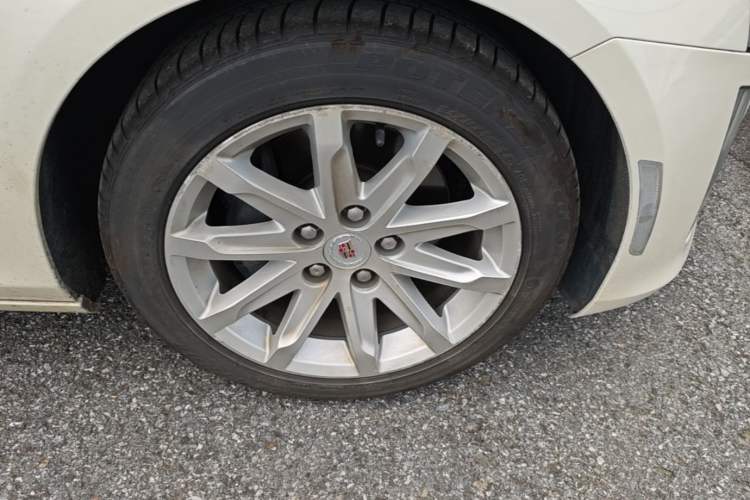 Used Cadillac CTS 2014 28T Luxury Model Right Front Wheel Hub