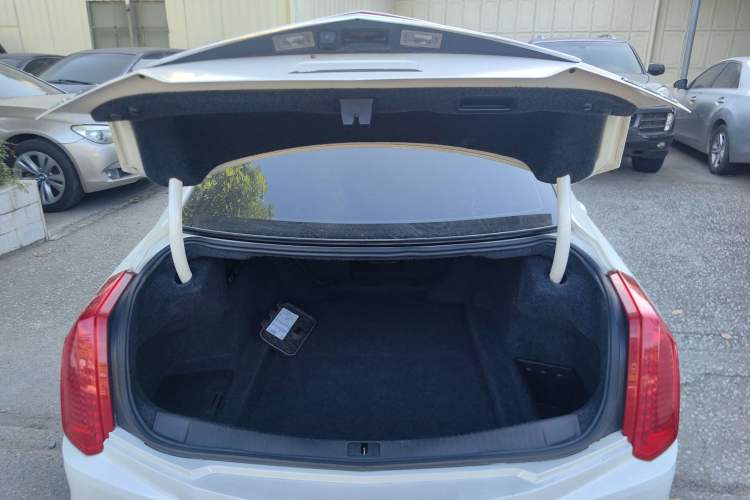 Used Cadillac CTS 2014 28T Elite Edition Trunk