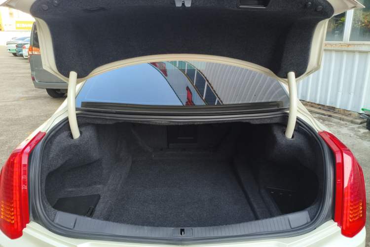 Used Cadillac CTS 2014 28T Elite Edition Trunk