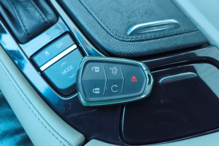 Used Cadillac CTS 2014 28T Elite Edition Vehicle Key