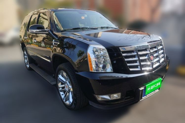 Used Cadillac Escalade 2007 6.2 AWD Front Right 45 Deg
