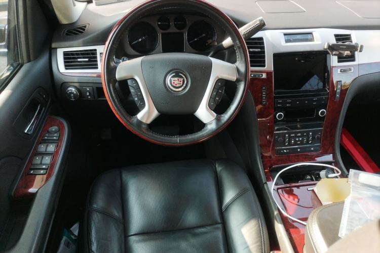 Used Cadillac Escalade 2007 6.2 AWD Steering Wheel