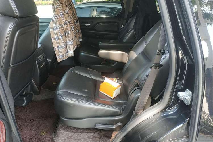 Used Cadillac Escalade 2008 6.2 AWD Left Rear Seat