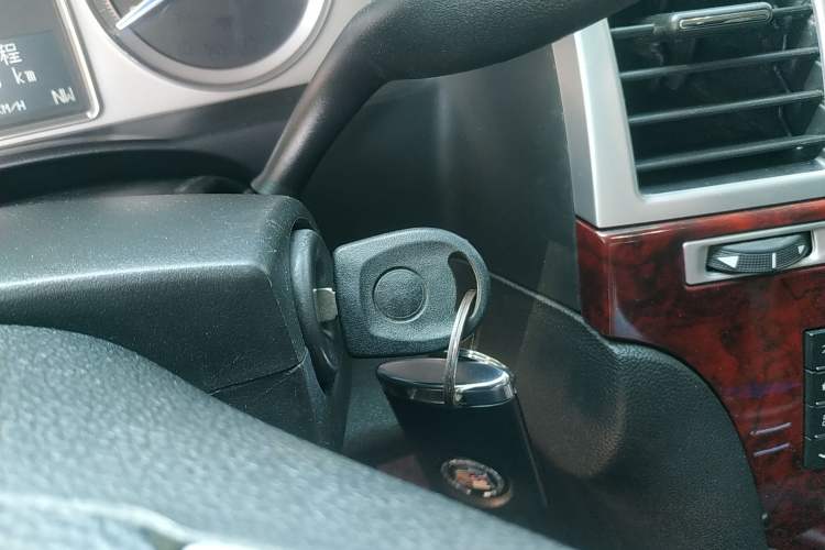 Used Cadillac Escalade 2008 6.2 AWD Vehicle Key