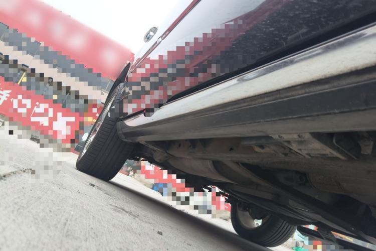 Used Cadillac Escalade 2009 6.0 Hybrid Chassis Front Right