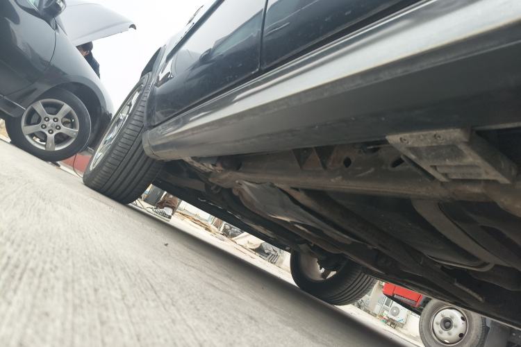 Used Cadillac Escalade 2009 6.0 Hybrid Chassis Rear Left