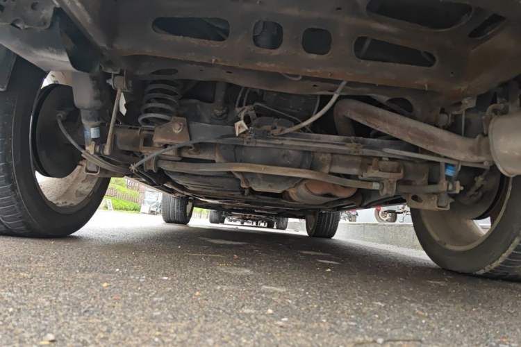 Used Cadillac Escalade 2010 6.0 Hybrid Chassis Rear