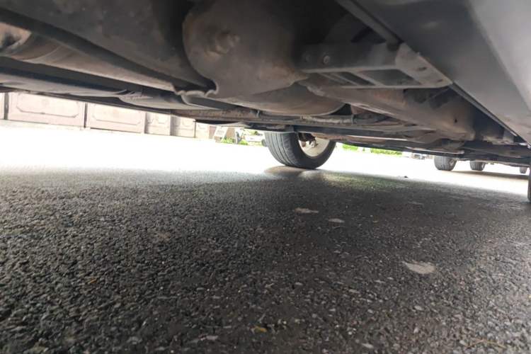 Used Cadillac Escalade 2010 6.0 Hybrid Chassis Rear Right