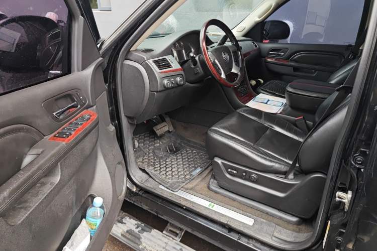 Used Cadillac Escalade 2010 6.0 Hybrid Driver Seat