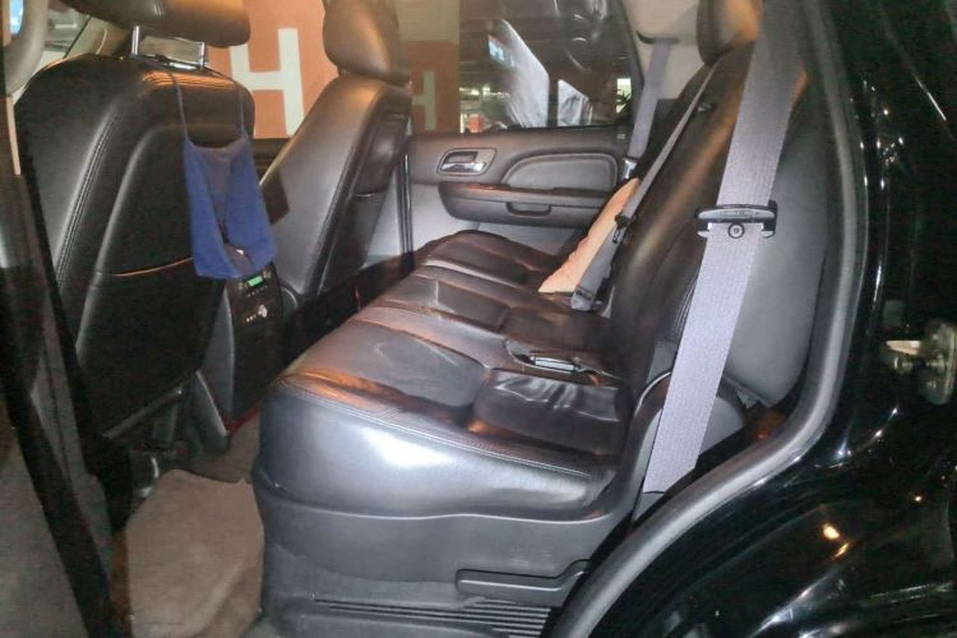 Used Cadillac Escalade 2010 6.0 Hybrid Left Rear Seat