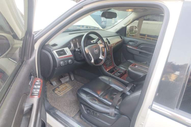 Used Cadillac Escalade 2010 6.0 Hybrid Driver Seat