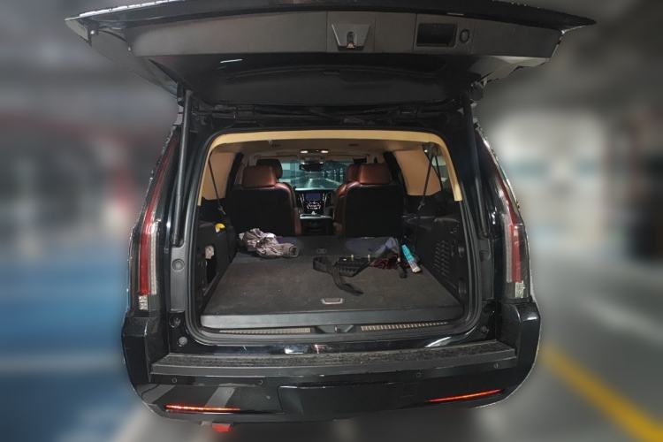 Used Cadillac Escalade 2013 ESV 6.2 Platinum Edition Extended Model Trunk