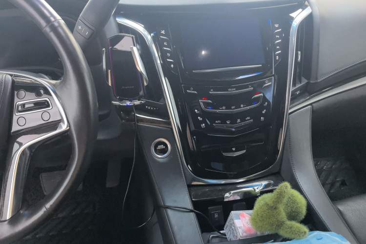 Used Cadillac Escalade 2017 6.2L ESV Platinum Edition Extended-Length Version Audio And AC Panel