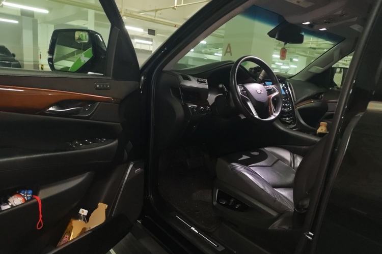 Used Cadillac Escalade  Driver Seat