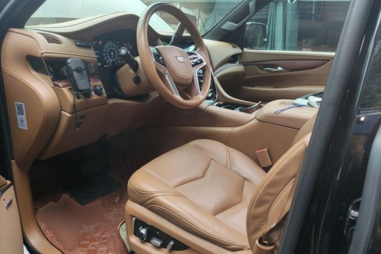 Used Cadillac Escalade  Left Front Seat