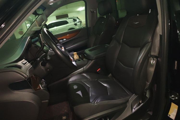 Used Cadillac Escalade  Left Front Seat