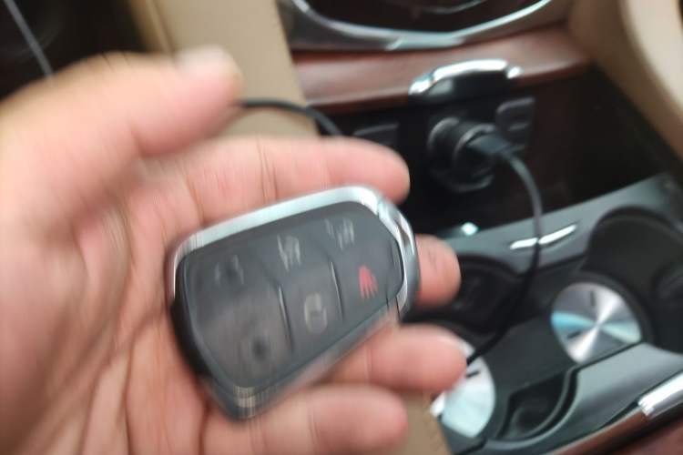 Used Cadillac Escalade  Vehicle Key