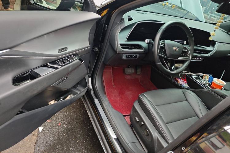 Used Cadillac GT4 2023 25T Luxury Model Driver Seat