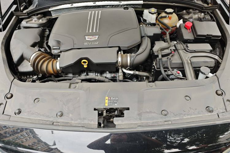 Used Cadillac GT4 2023 25T Luxury Model Engine Bay