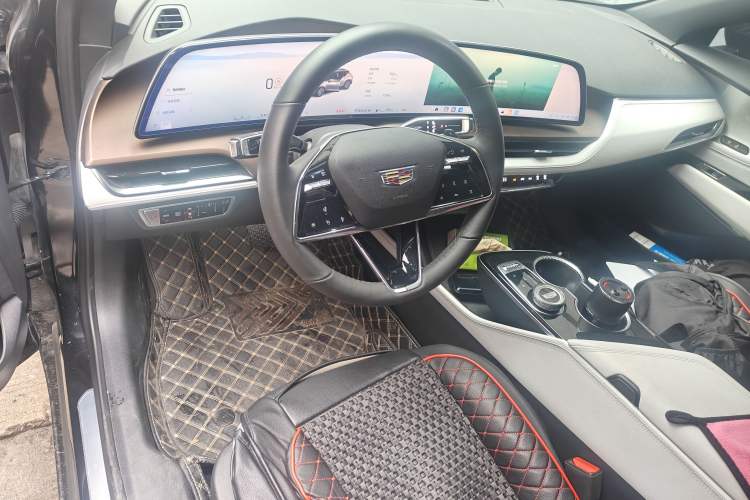 Used Cadillac GT4 2023 25T Luxury Model Interior 2