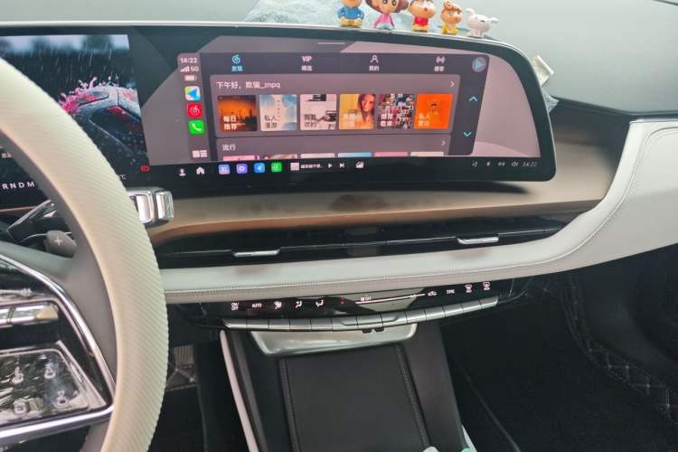 Used Cadillac GT4 2023 25T Luxury Model Audio And AC Panel