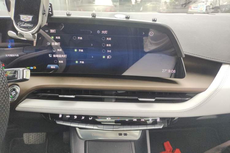 Used Cadillac GT4 2023 25T Luxury Model Audio And AC Panel