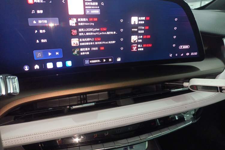 Used Cadillac GT4 2023 25T Luxury Model Audio And AC Panel