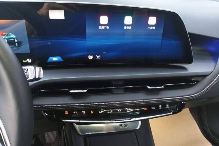 Used Cadillac GT4 2023 25T Luxury Model Audio And AC Panel