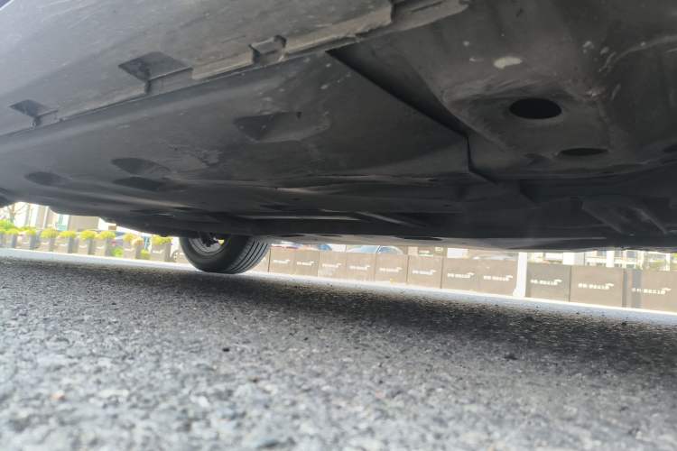 Used Cadillac GT4 2023 25T Fashion Edition Chassis Front Right
