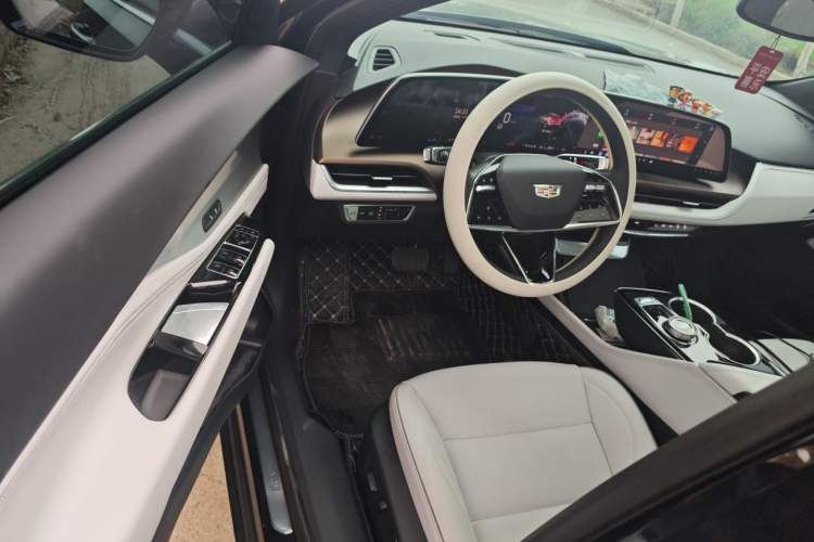Used Cadillac GT4 2023 25T Luxury Model Driver Seat