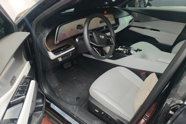 Used Cadillac GT4 2023 25T Luxury Model Driver Seat