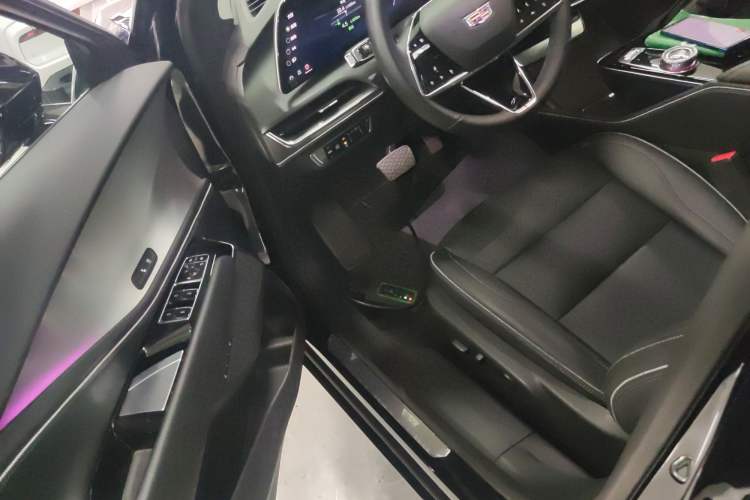 Used Cadillac GT4 2023 25T Luxury Model Driver Seat
