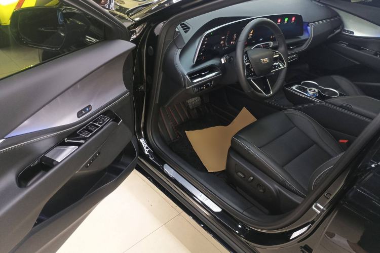 Used Cadillac GT4 2023 25T Luxury Model Driver Seat