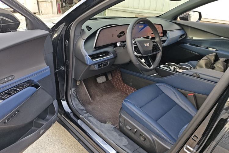 Used Cadillac GT4 2023 25T Luxury Model Driver Seat