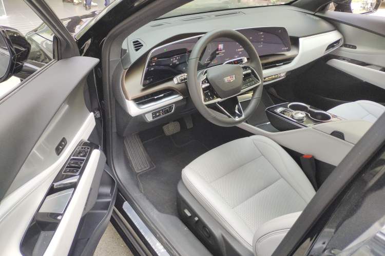 Used Cadillac GT4 2023 25T Luxury Model Driver Seat