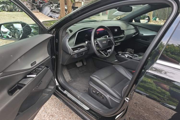 Used Cadillac GT4 2023 25T Luxury Model Driver Seat