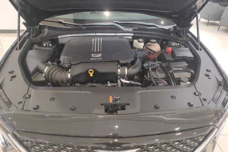 Used Cadillac GT4 2023 25T Luxury Model Engine Bay