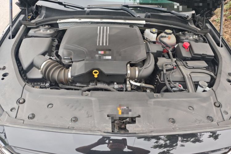 Used Cadillac GT4 2023 25T Luxury Model Engine Bay