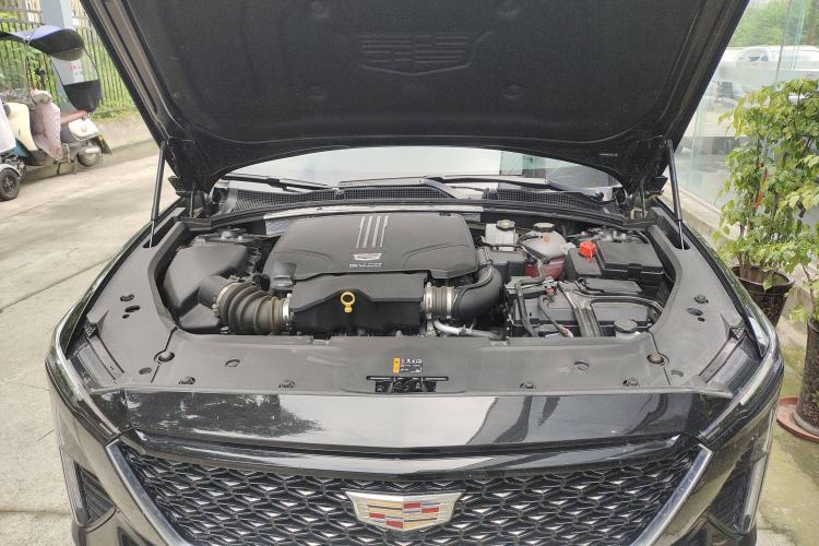 Used Cadillac GT4 2023 25T Luxury Model Engine Bay
