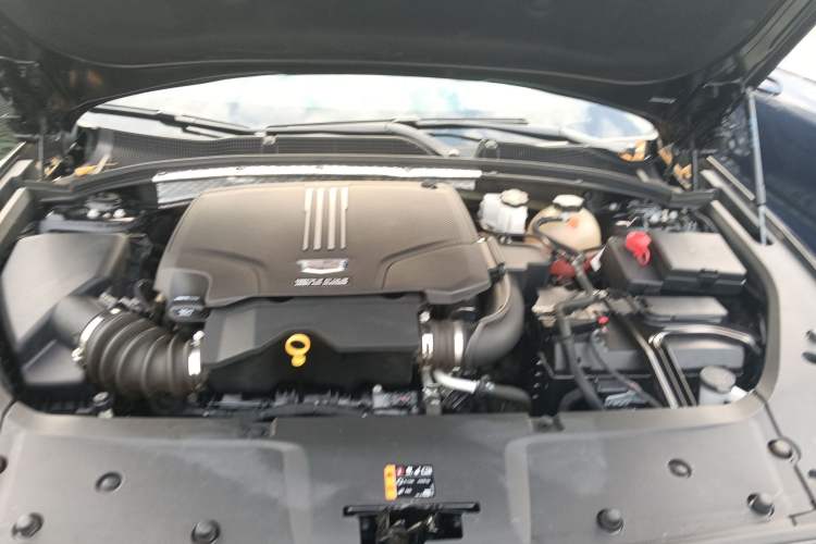 Used Cadillac GT4 2023 25T Fashion Edition Engine Bay
